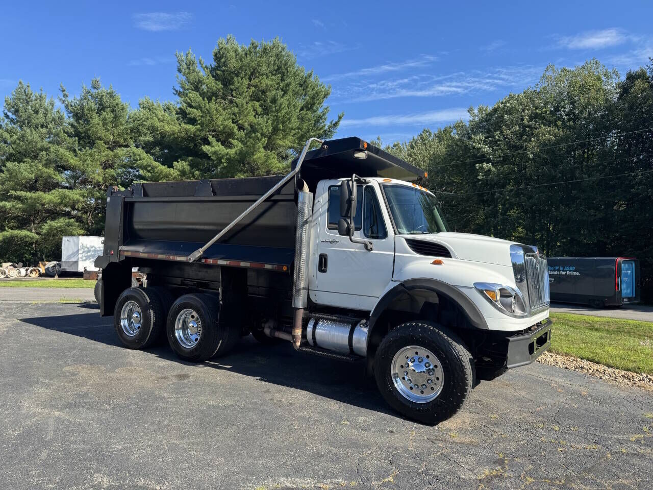2010 INTERNATIONAL SF647