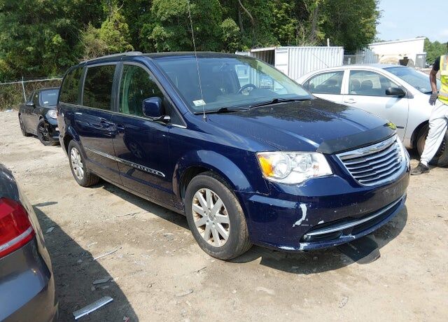 2016 CHRYSLER Town and Country