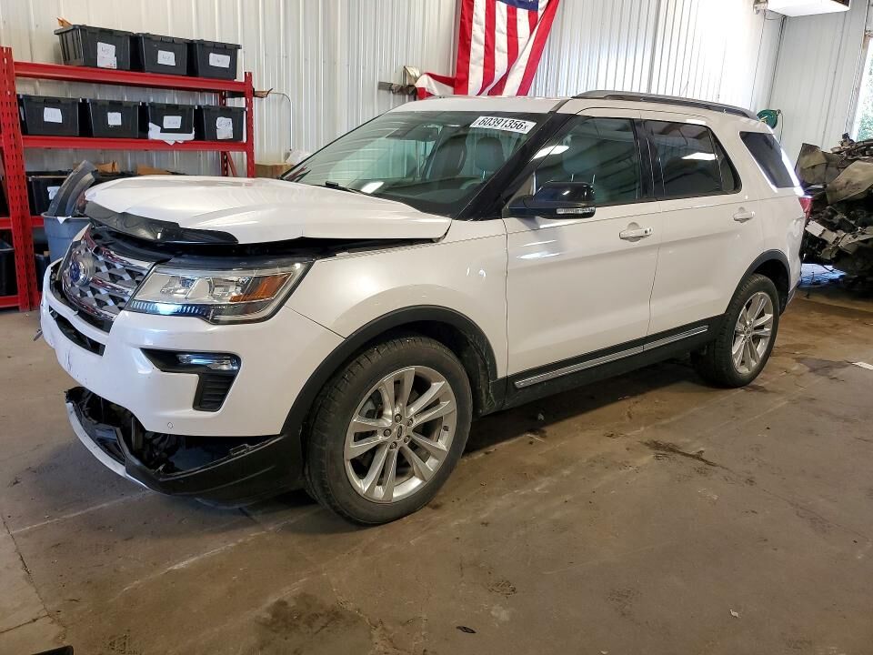 2018 FORD Explorer