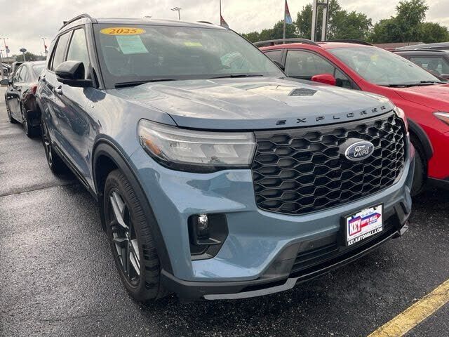 2025 FORD Explorer