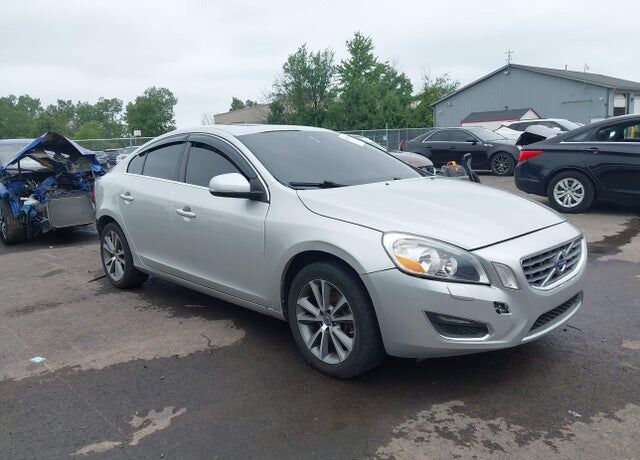 2012 VOLVO S60
