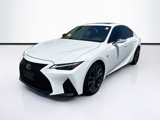 2022 LEXUS IS
