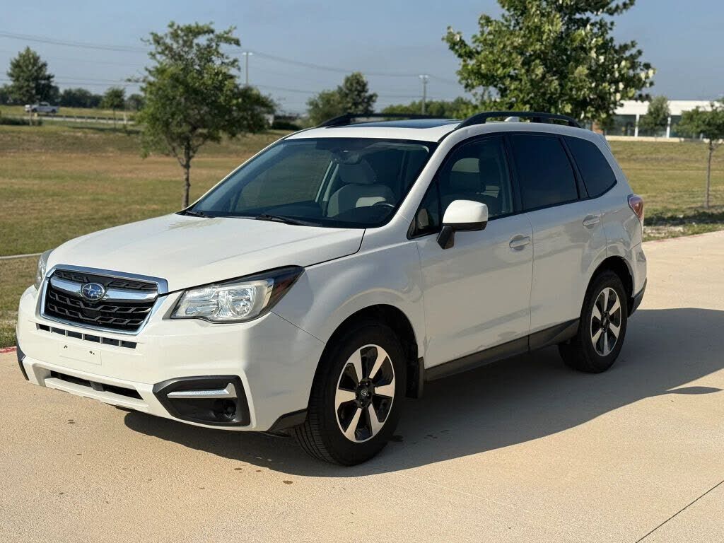 2017 SUBARU Forester