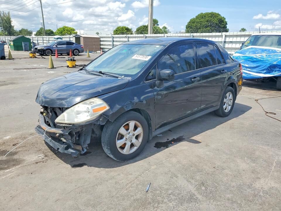 2009 NISSAN Versa