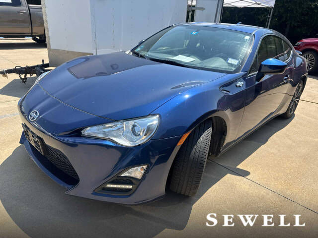 2015 TOYOTA Scion