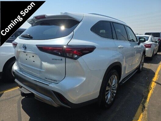 2024 TOYOTA Highlander