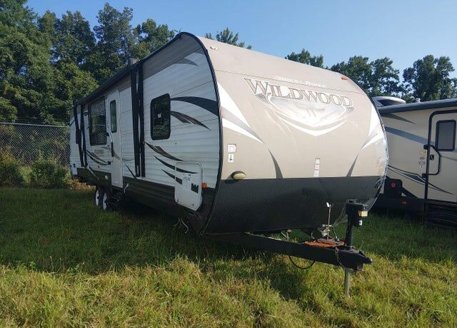 2017 FOREST RIVER Wildwood towables