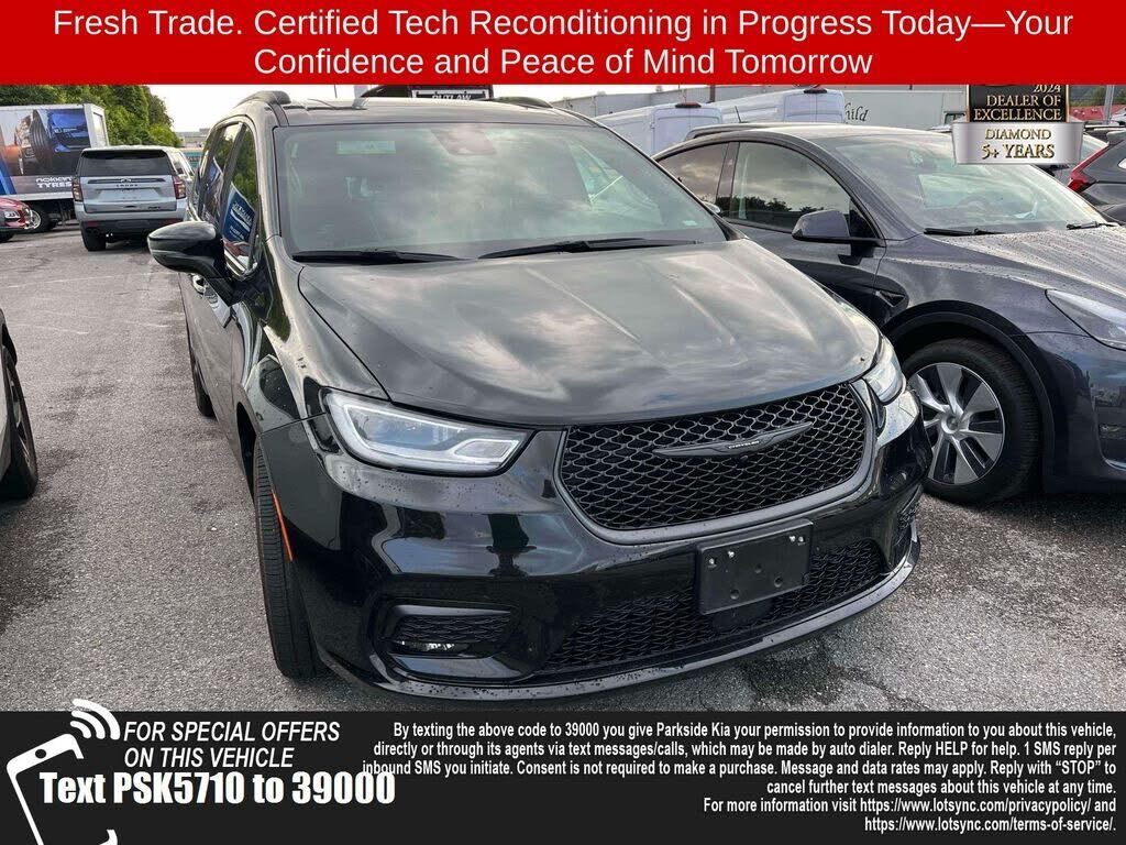 2025 CHRYSLER Pacifica