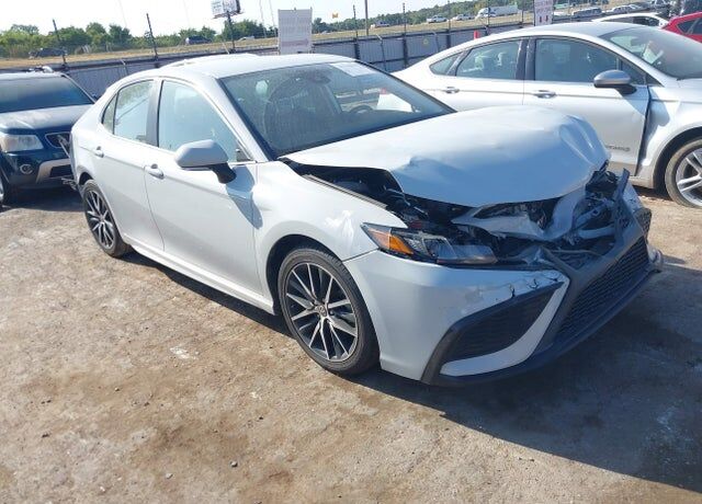 2022 TOYOTA Camry