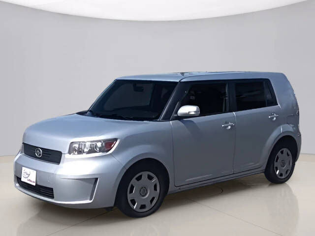 2010 TOYOTA SCION