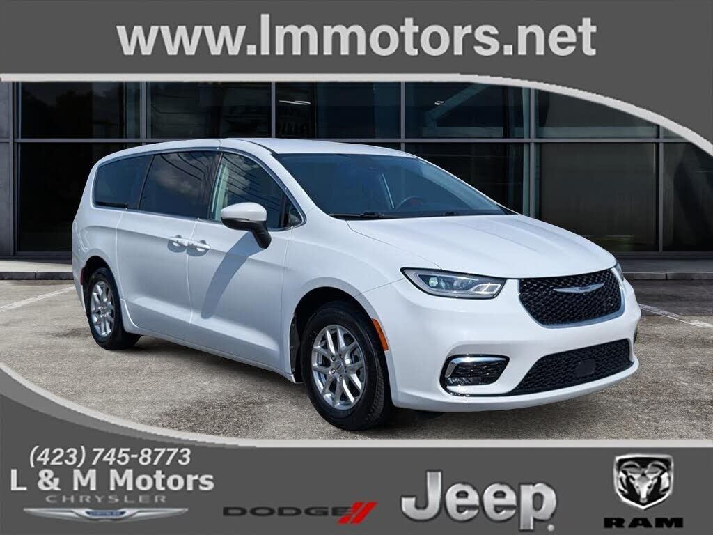 2023 CHRYSLER Pacifica