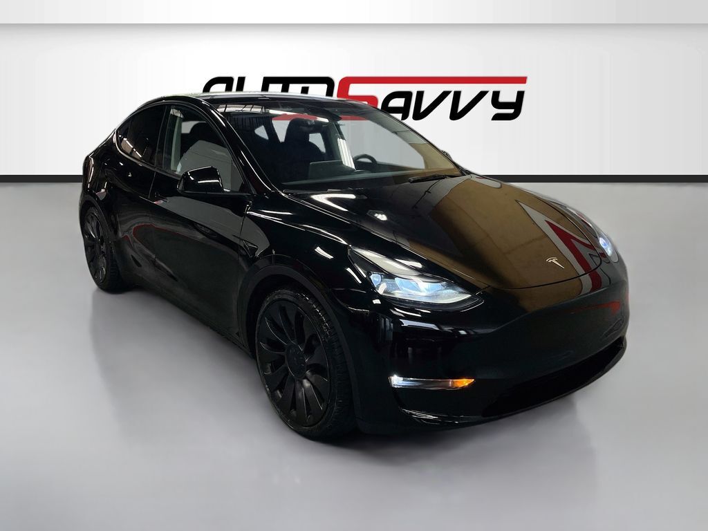 2024 TESLA Model Y