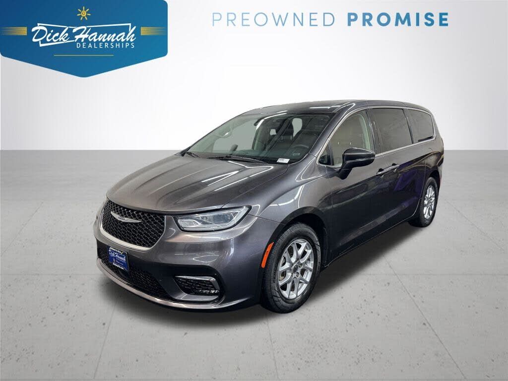2023 CHRYSLER Pacifica