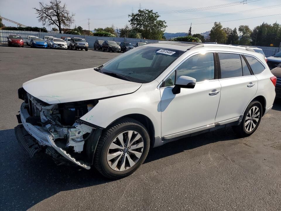 2017 SUBARU Outback
