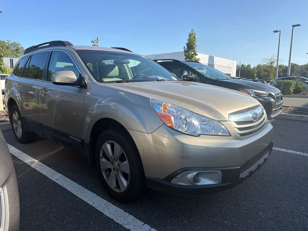2010 SUBARU Outback