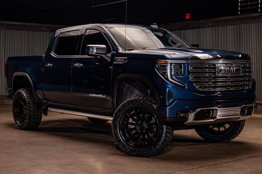 2023 GMC Sierra