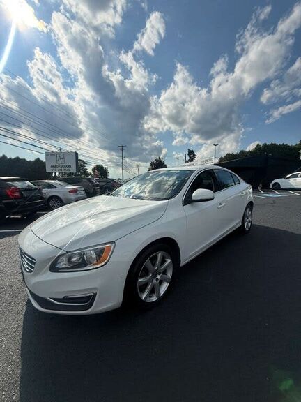2016 VOLVO S60