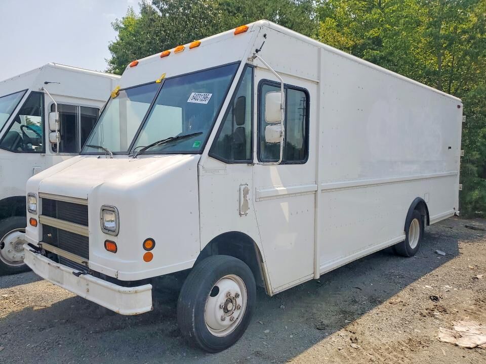 2004 FREIGHTLINER MT 45 Chassis
