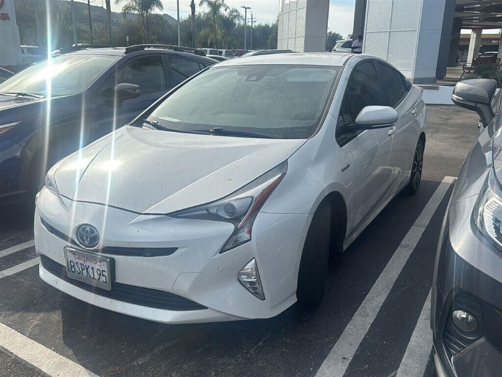 2016 TOYOTA PRIUS