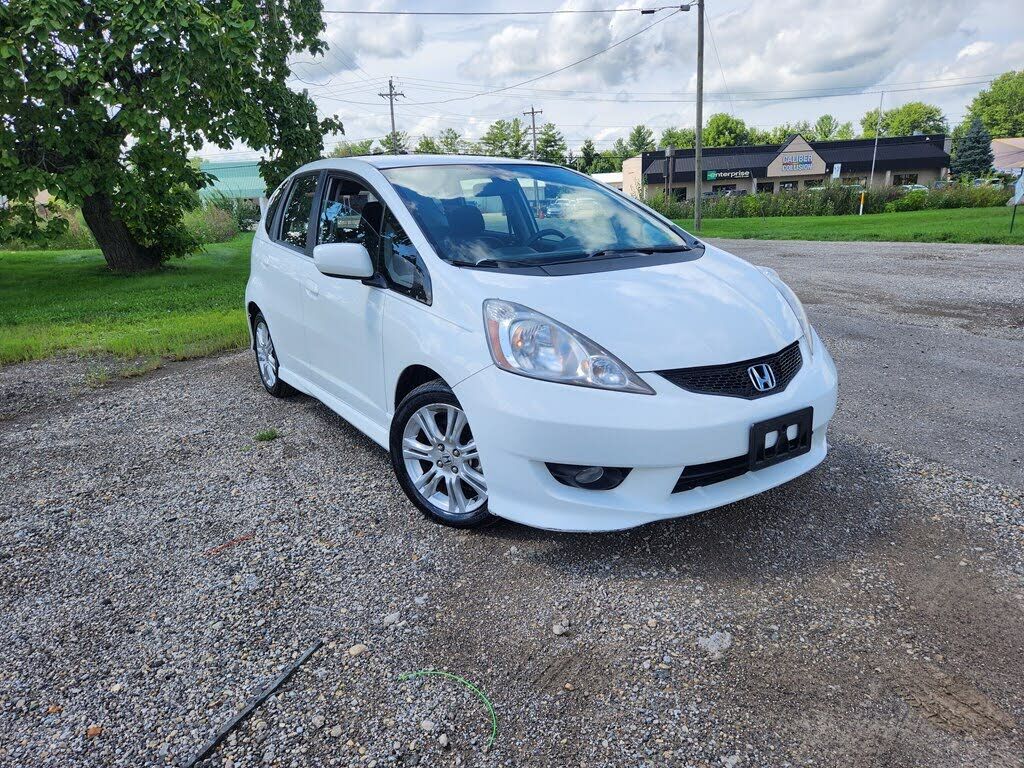 2011 HONDA Fit