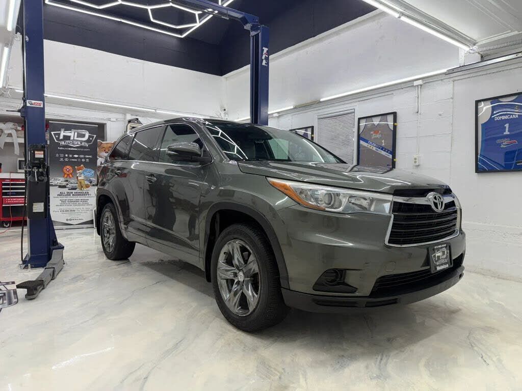 2015 TOYOTA Highlander