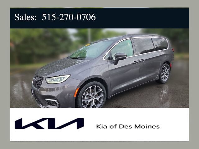 2022 CHRYSLER Pacifica