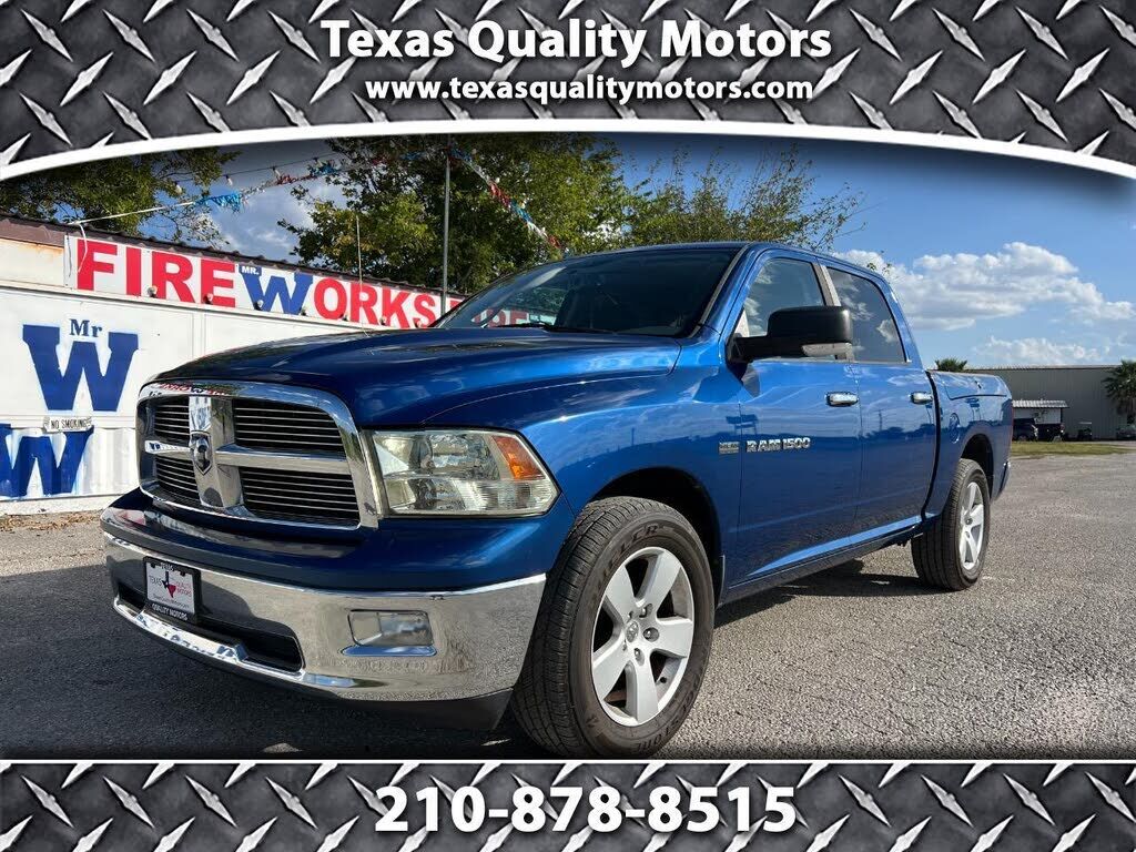 2011 DODGE Ram