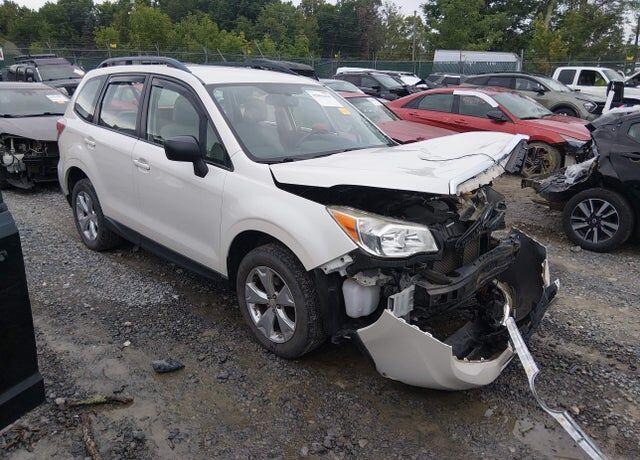 2015 SUBARU Forester