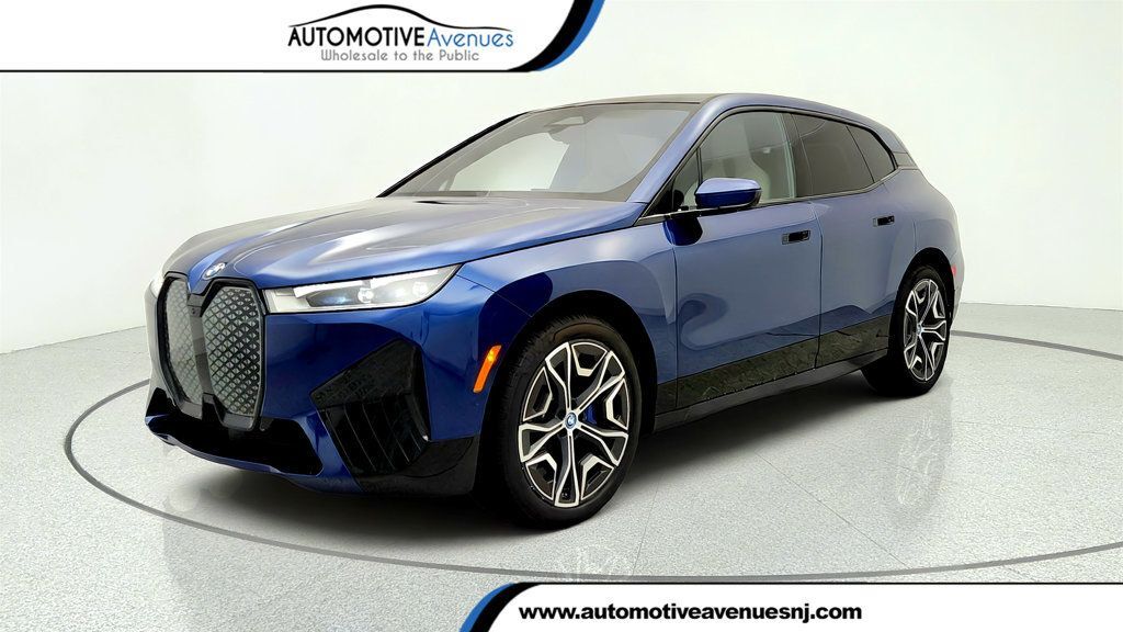 2025 BMW ix