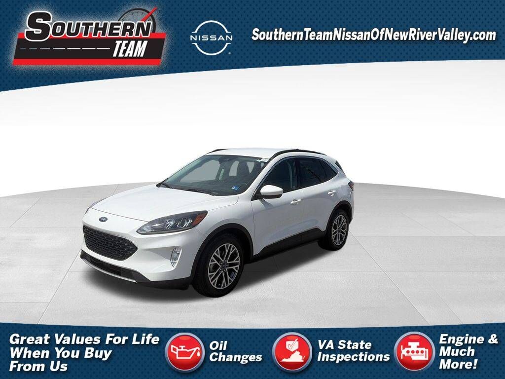 2022 FORD Escape