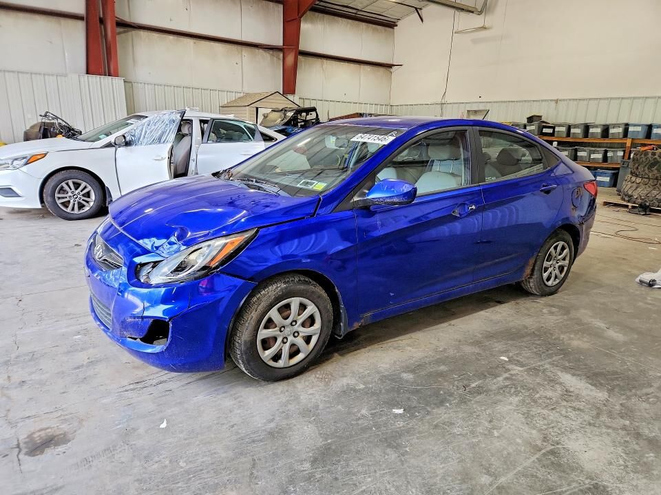 2012 HYUNDAI Accent