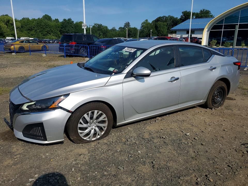 2023 NISSAN Altima