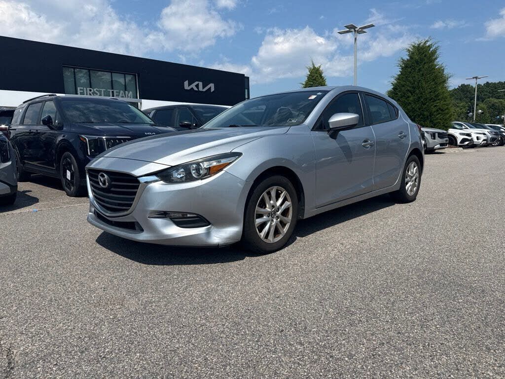 2017 MAZDA Mazda3