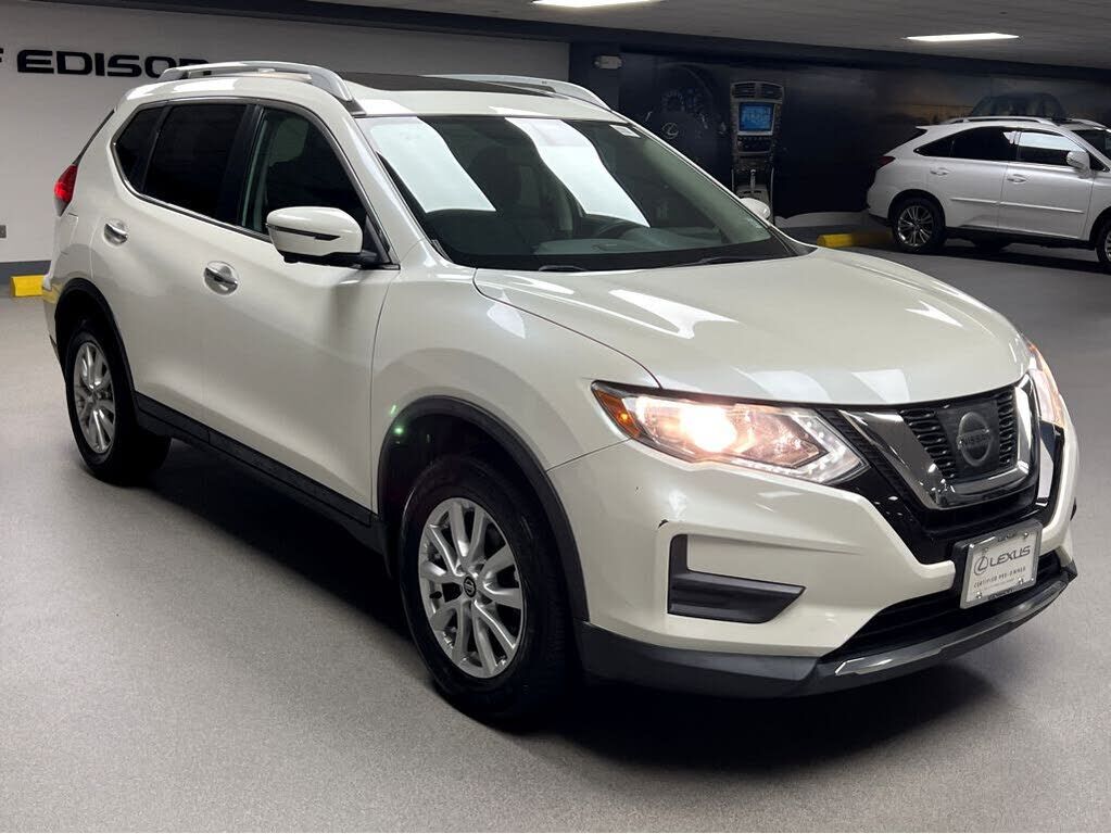 2017 NISSAN Rogue