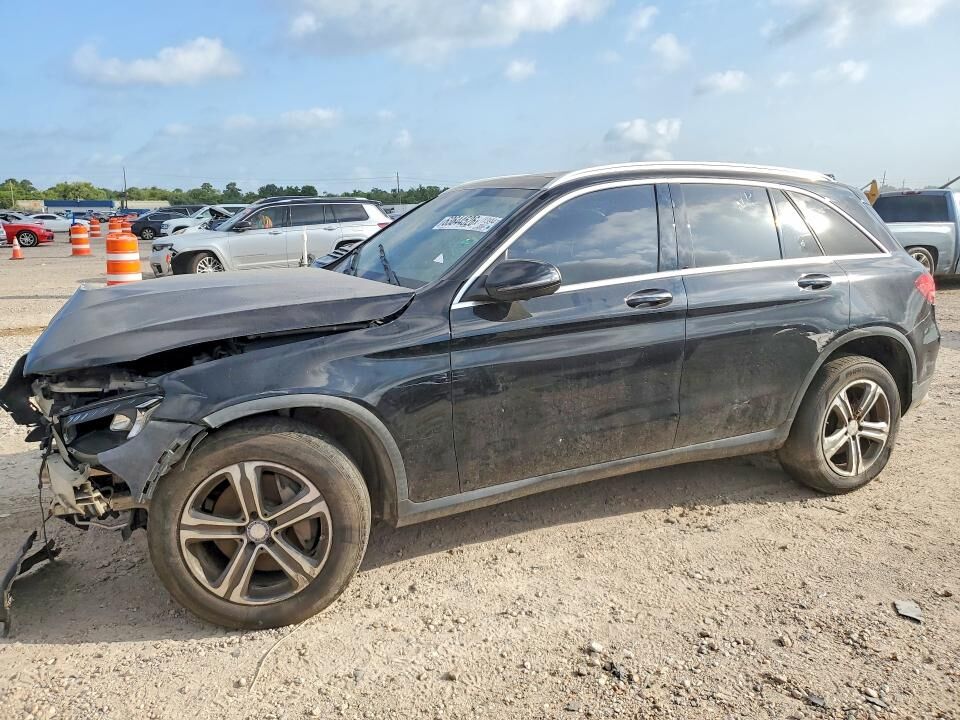 2017 MERCEDES-BENZ GLC-Class