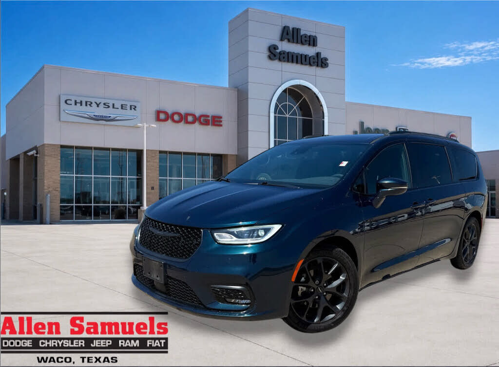 2022 CHRYSLER Pacifica