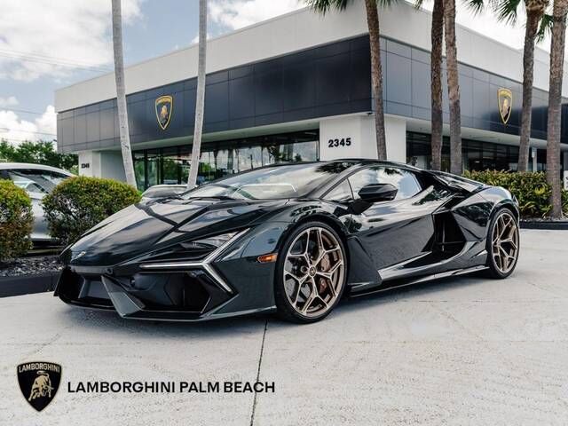 2026 LAMBORGHINI Revuelto