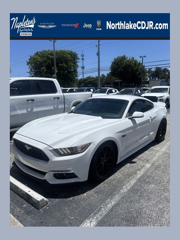 2017 FORD Mustang