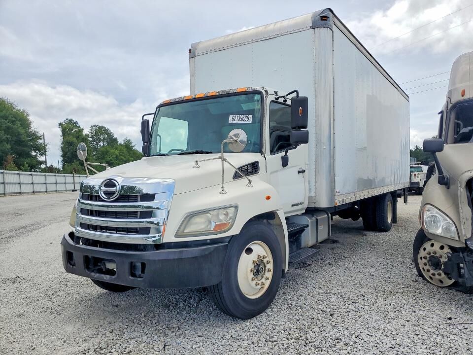 2013 HINO Incomplete Vehicle