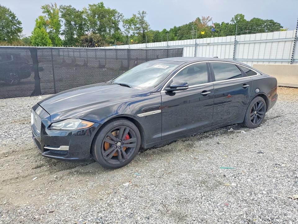 2016 JAGUAR XJ