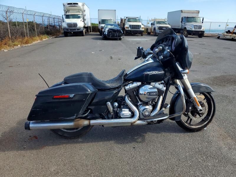 2016 HARLEY DAVIDSON FLHX / Street Glide