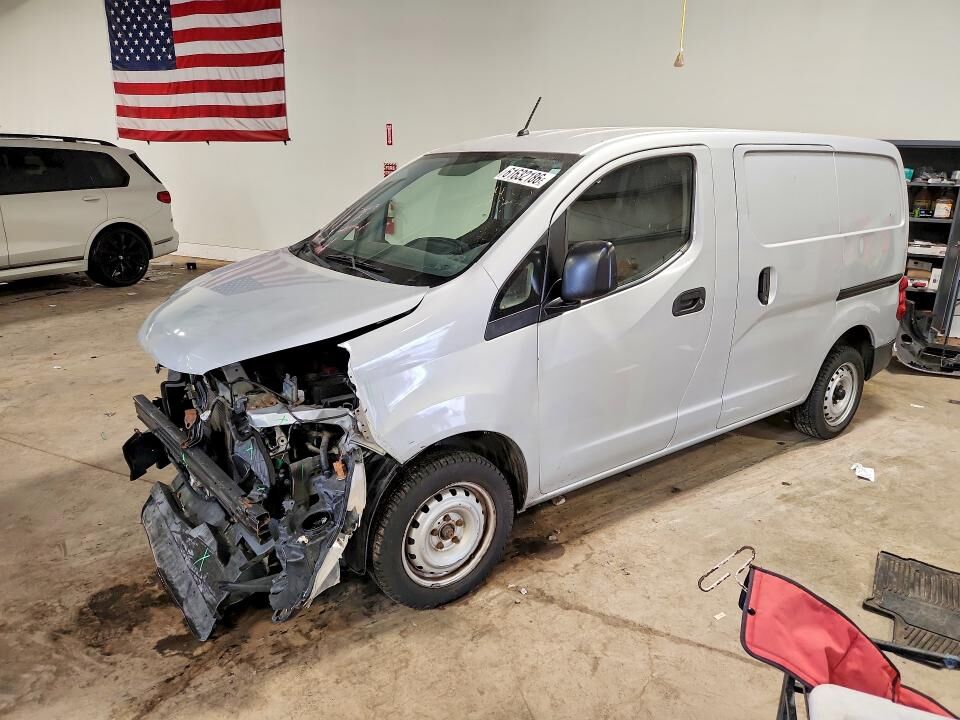 2014 NISSAN NV200