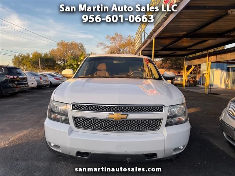 2014 CHEVROLET Suburban