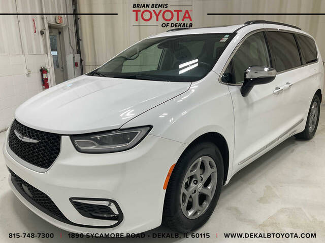 2023 CHRYSLER Pacifica