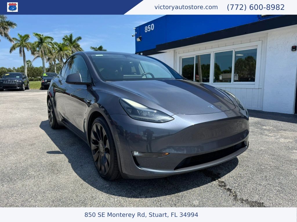 2022 TESLA Model Y