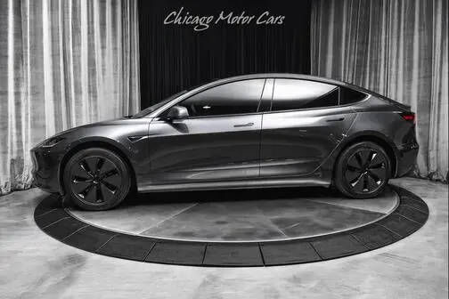 2025 TESLA Model 3