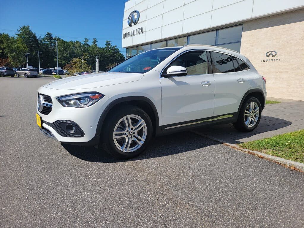 2023 MERCEDES-BENZ GLA-Class
