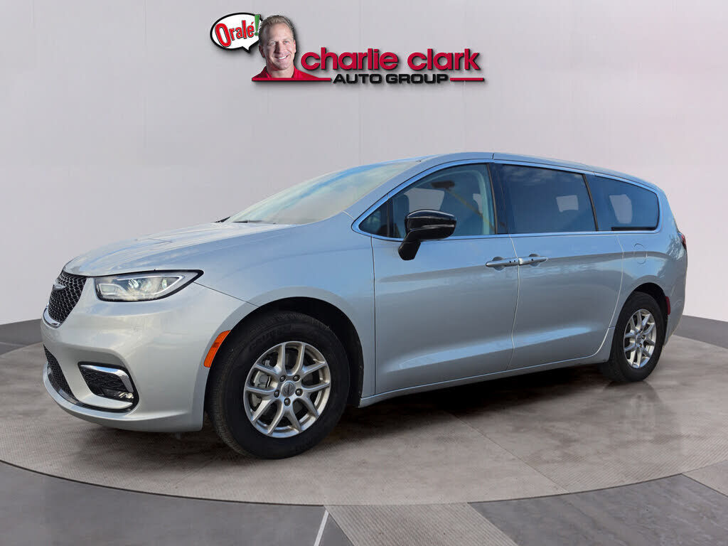 2024 CHRYSLER Pacifica