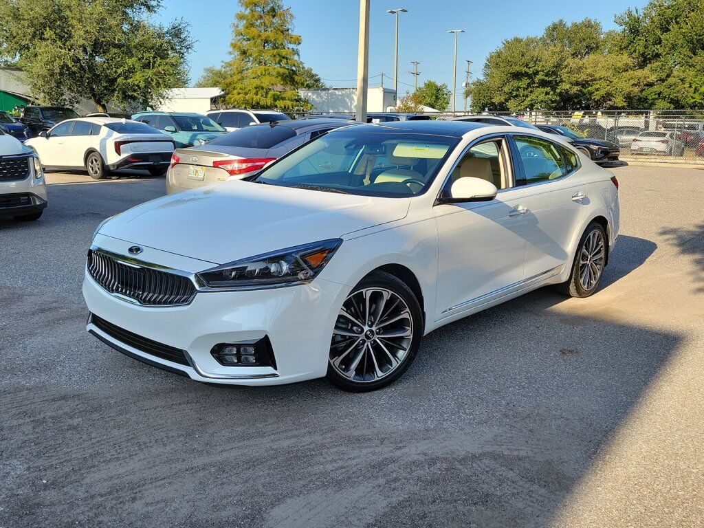 2018 KIA Cadenza