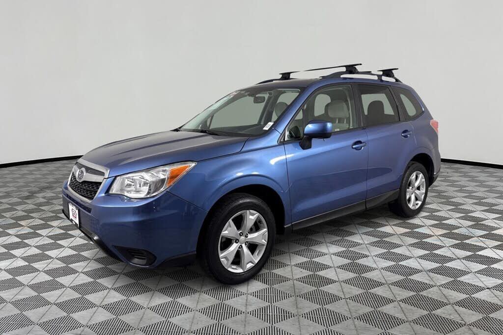 2015 SUBARU Forester